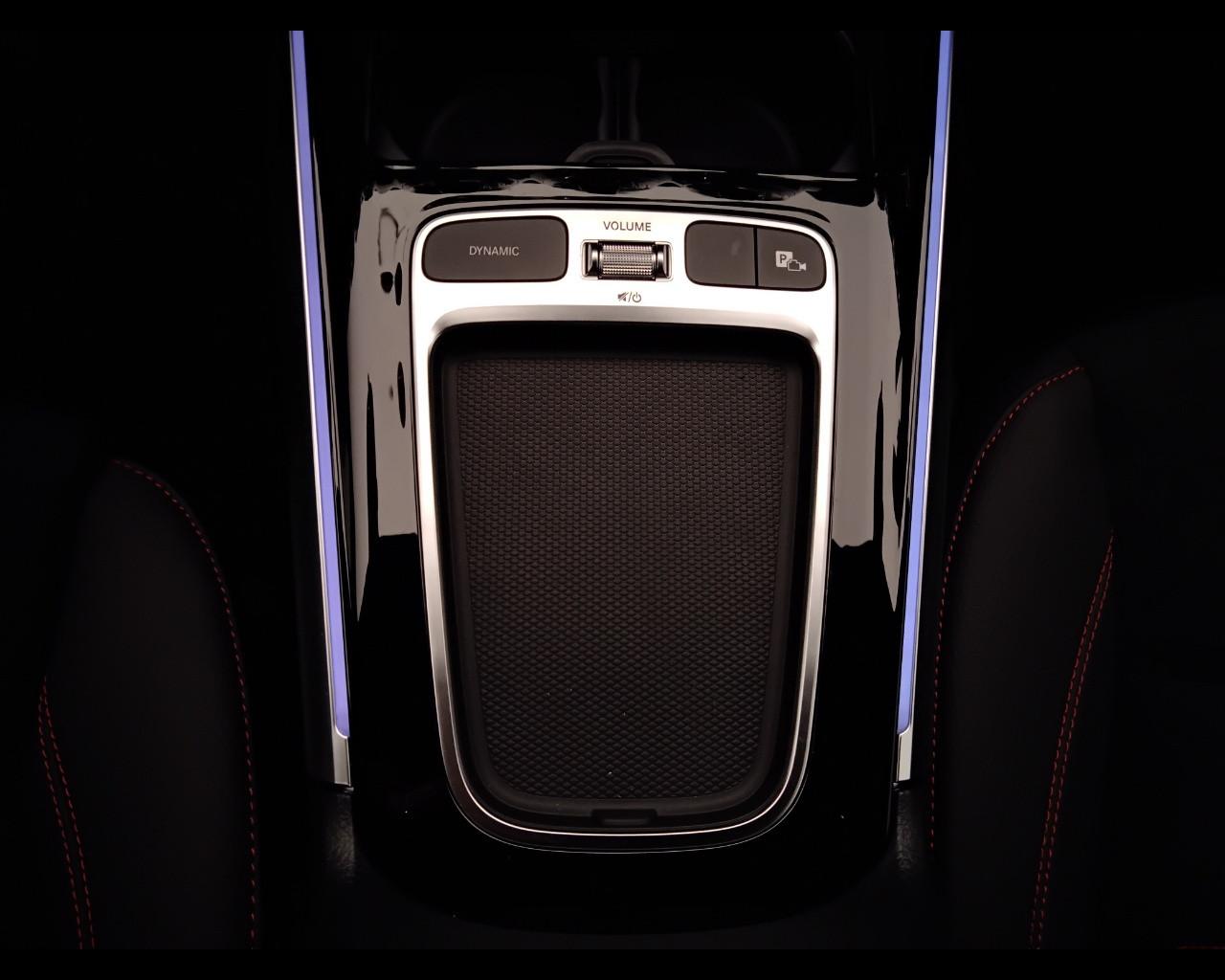 Mercedes-Benz Classe B - W247 2023 - B 180 d AMG Line Advanced Plus auto