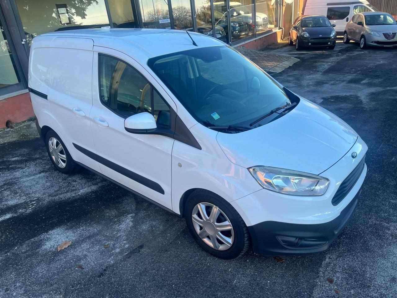 Ford Transit Courier 1.5 TDCI 75 CV-solo km 81000-