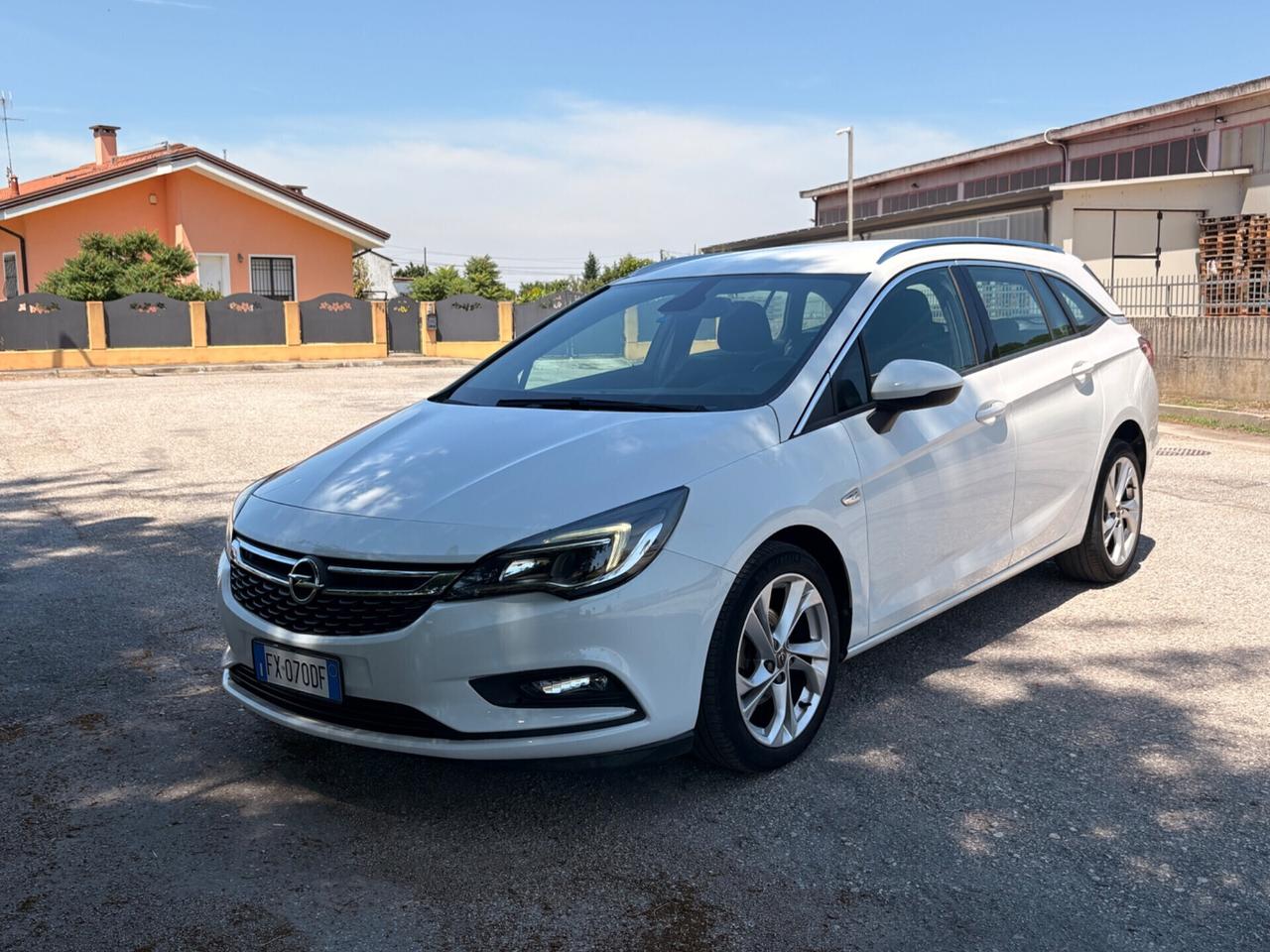 Opel Astra 1.6 CDTi 110CV Start&Stop Sports Tourer Business