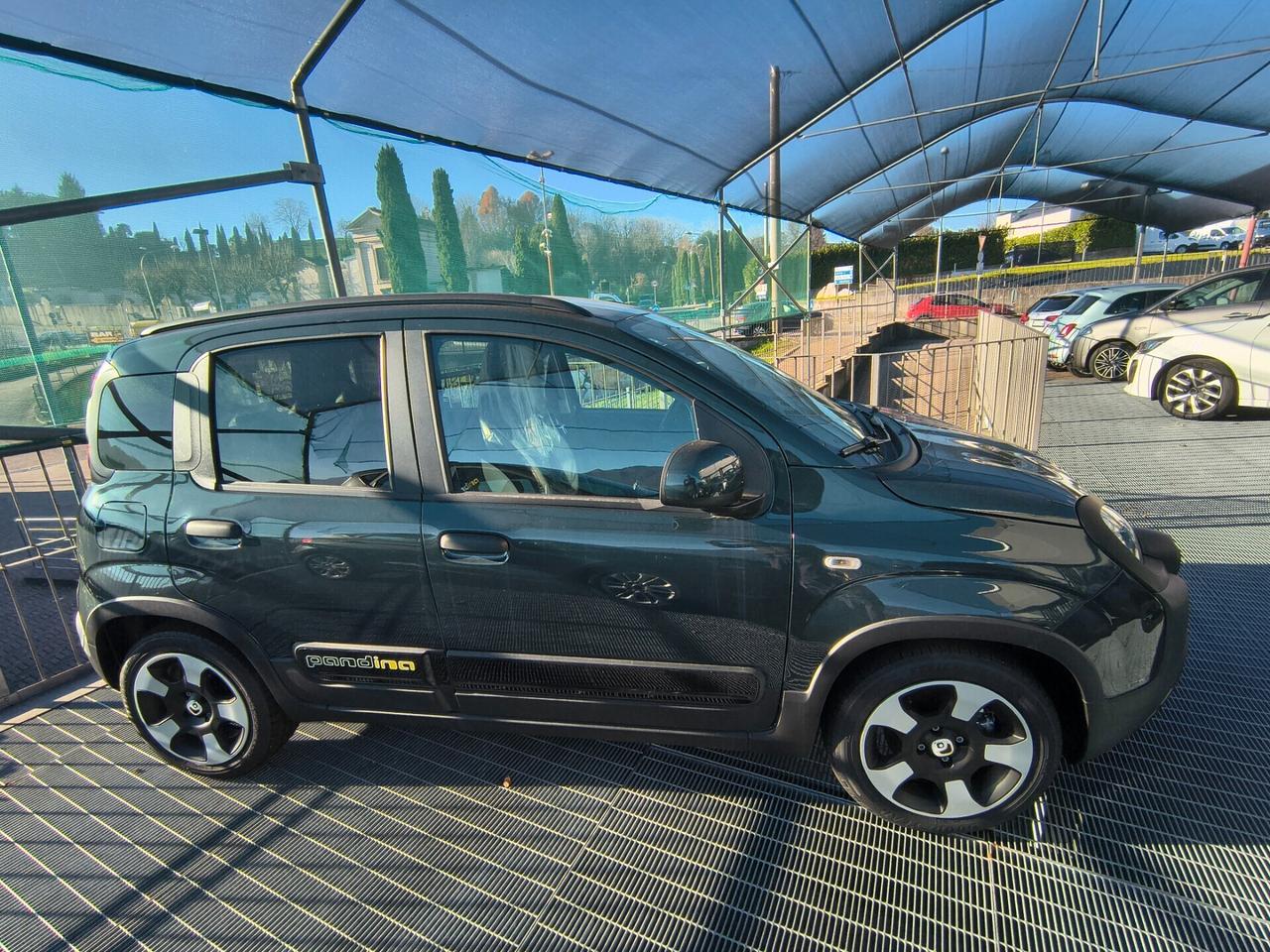 Fiat Panda 1.0 Hybrid Pandina