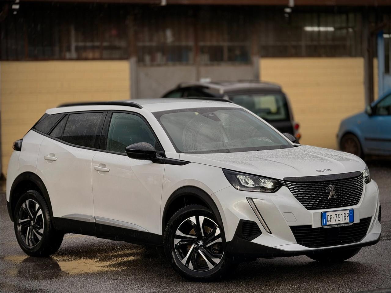 Peugeot 2008 BlueHDi 130 S&S EAT8 GT