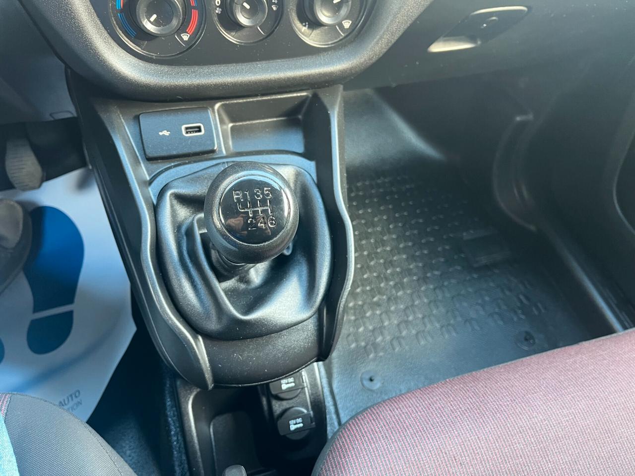 FIAT DOBLO' 1.6 MJT PORTATA 916 kg.