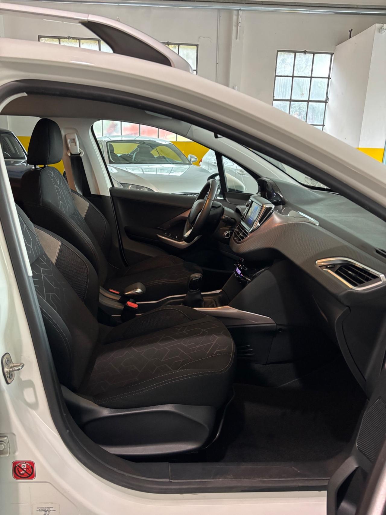 Peugeot 2008 PureTech 82 Active