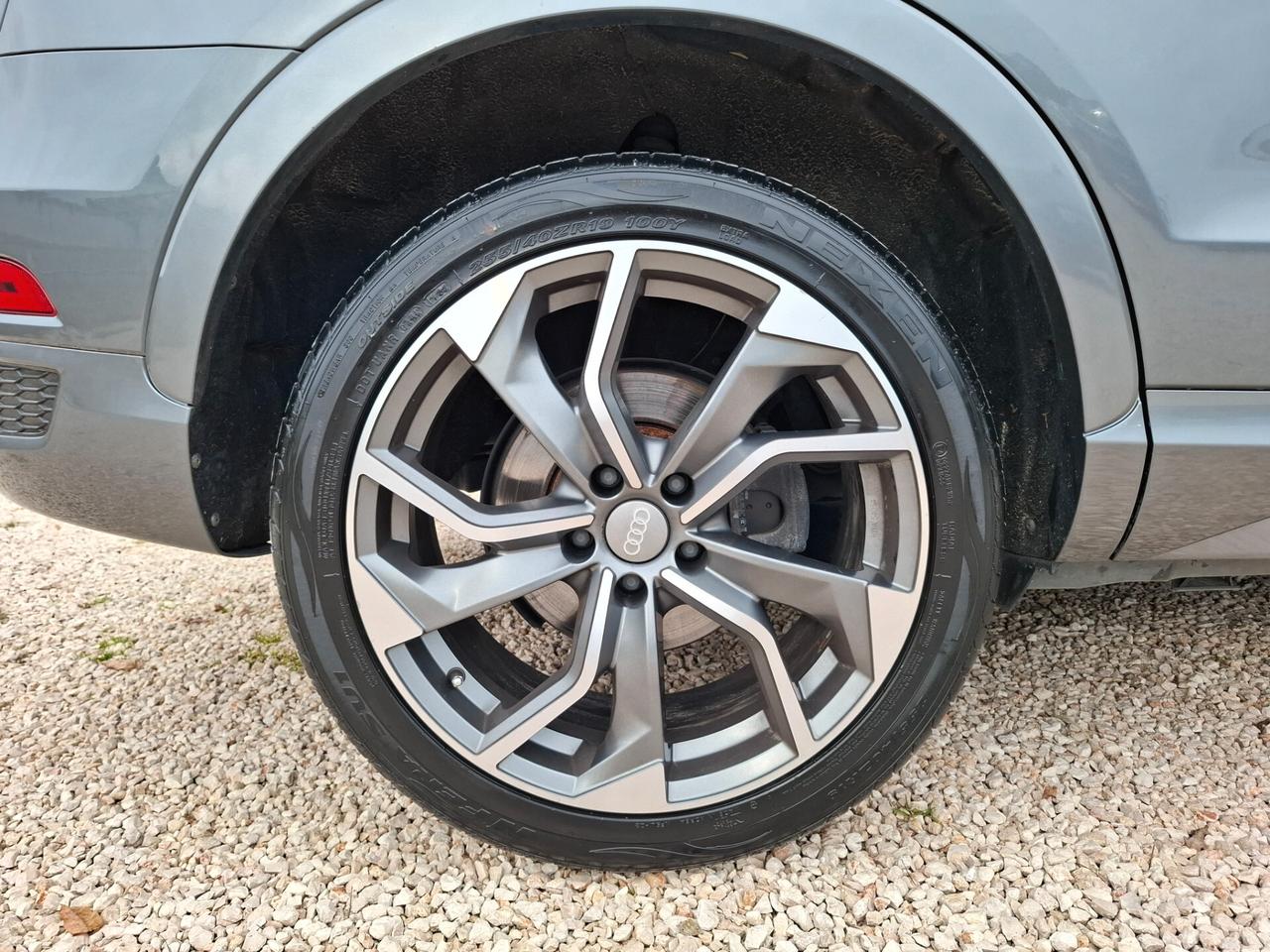 Audi Q3 S-LINE 2.0 TDI 150cv *LED-NAVY*RADAR-