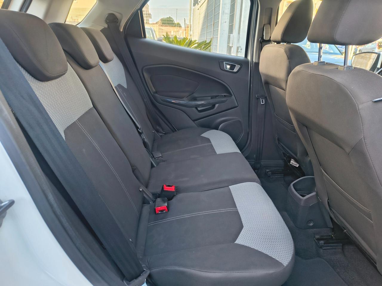 FORD ECOSPORT 1.O BENZINA TITANIUM ANNO 2017