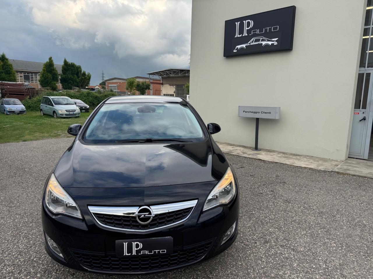 Opel Astra 1.7 CDTI 110CV 5 porte Cosmo
