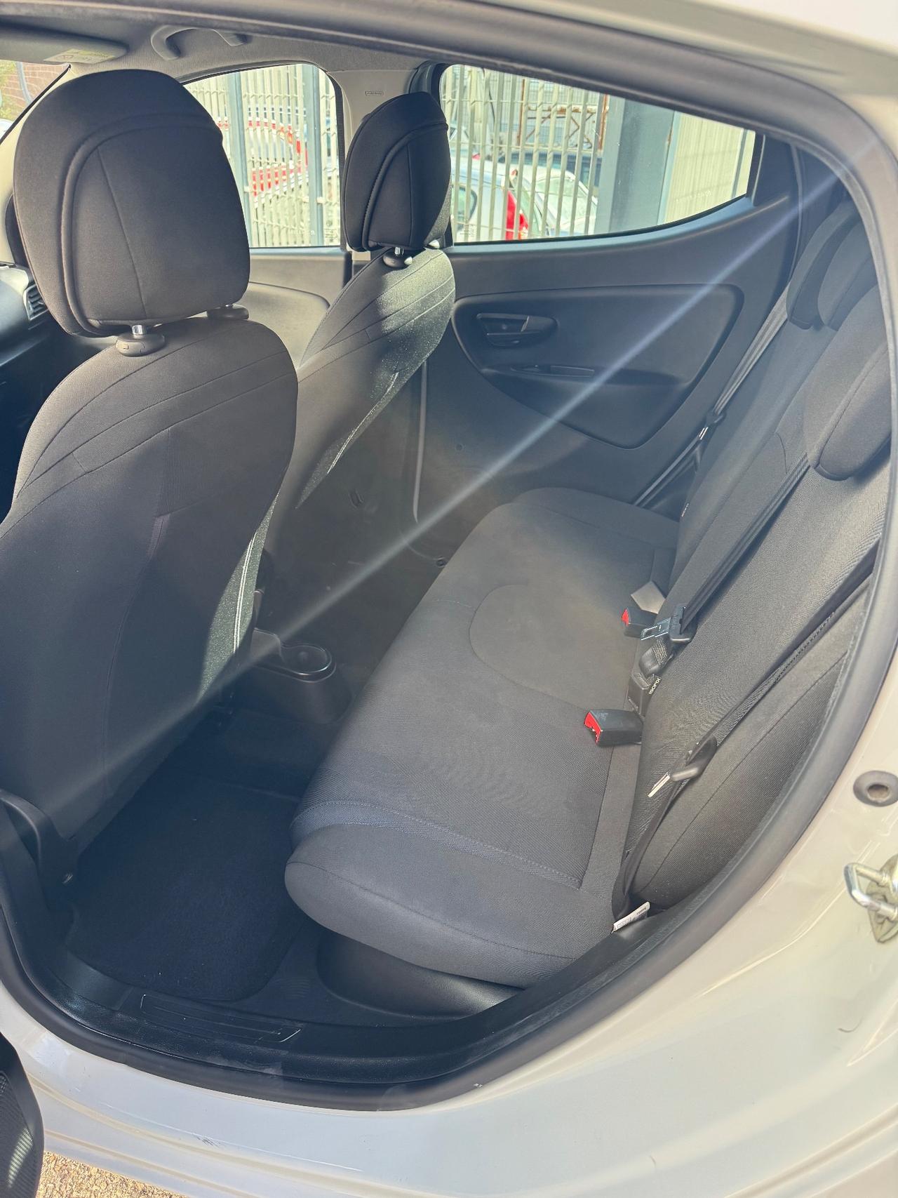 Lancia Ypsilon 1.2 69 CV 5 porte GPL Ecochic Platinum