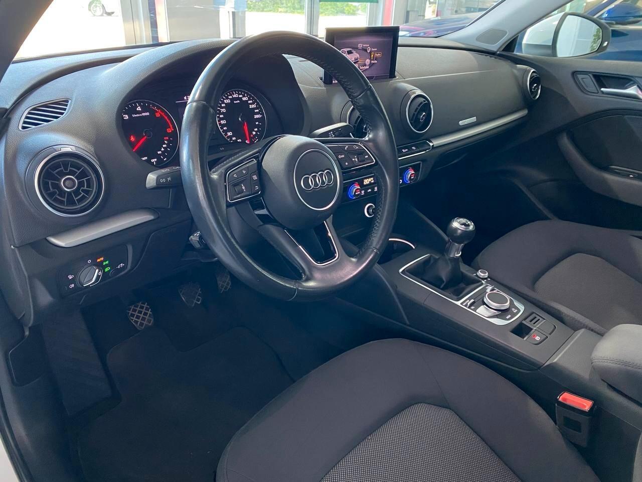 AUDI A3 SPB 1.6 TDI 115CV MOD. BUSINESS