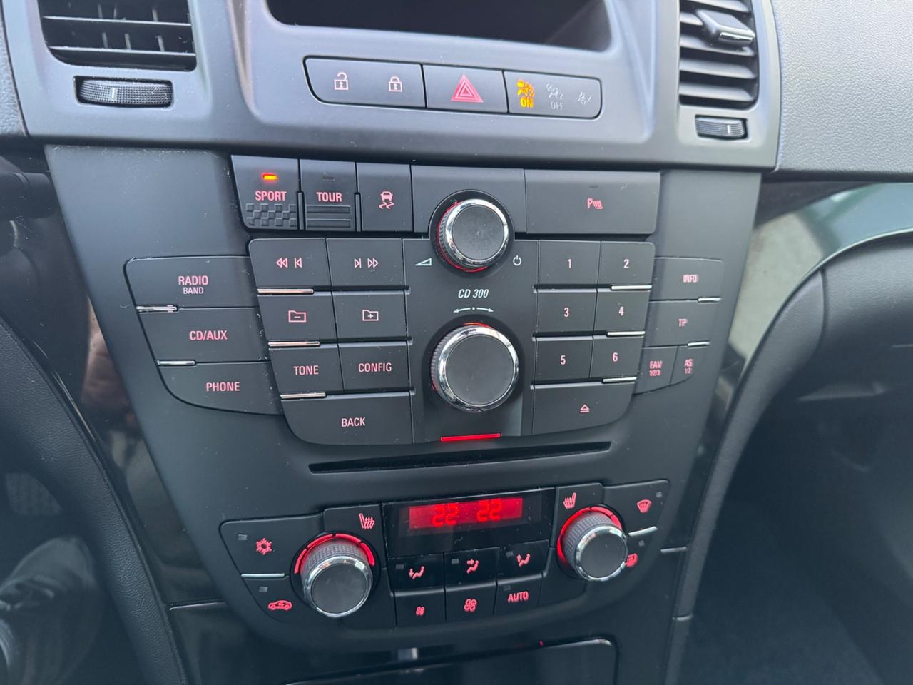 Opel Insignia 2.0 Turbo 4x4 Sports Tourer Cosmo