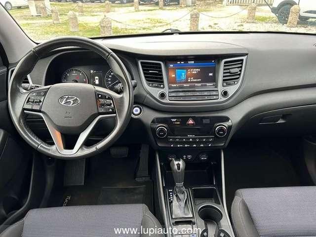 Hyundai TUCSON 2.0 crdi Comfort 4wd 136cv auto TUTTA TAGLIANDATA