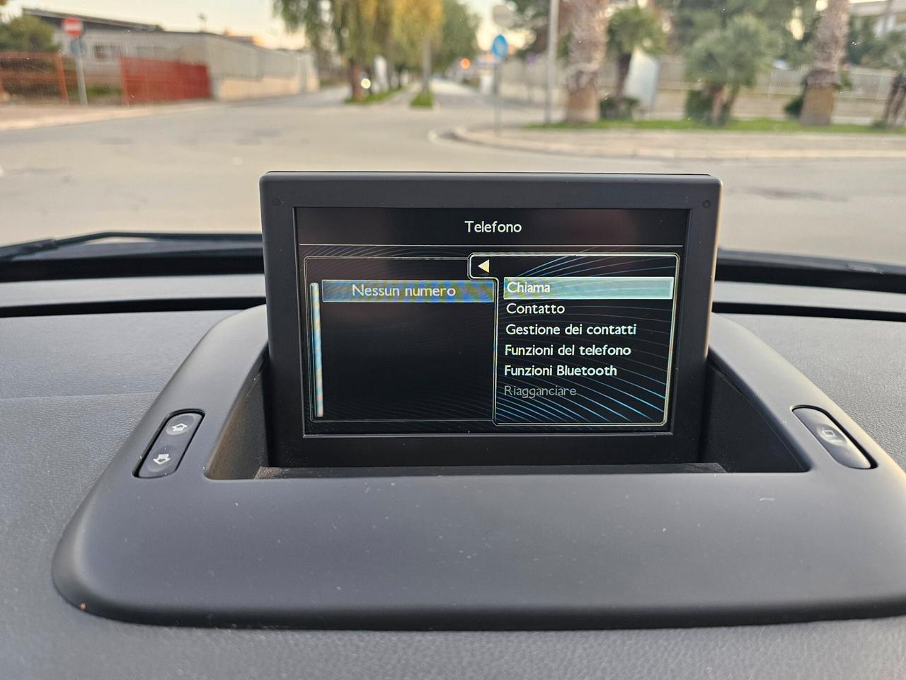 PEUGEOT 5008 1.6 BLUEHDI 120CV BUSINESS EAT6 7 POSTI