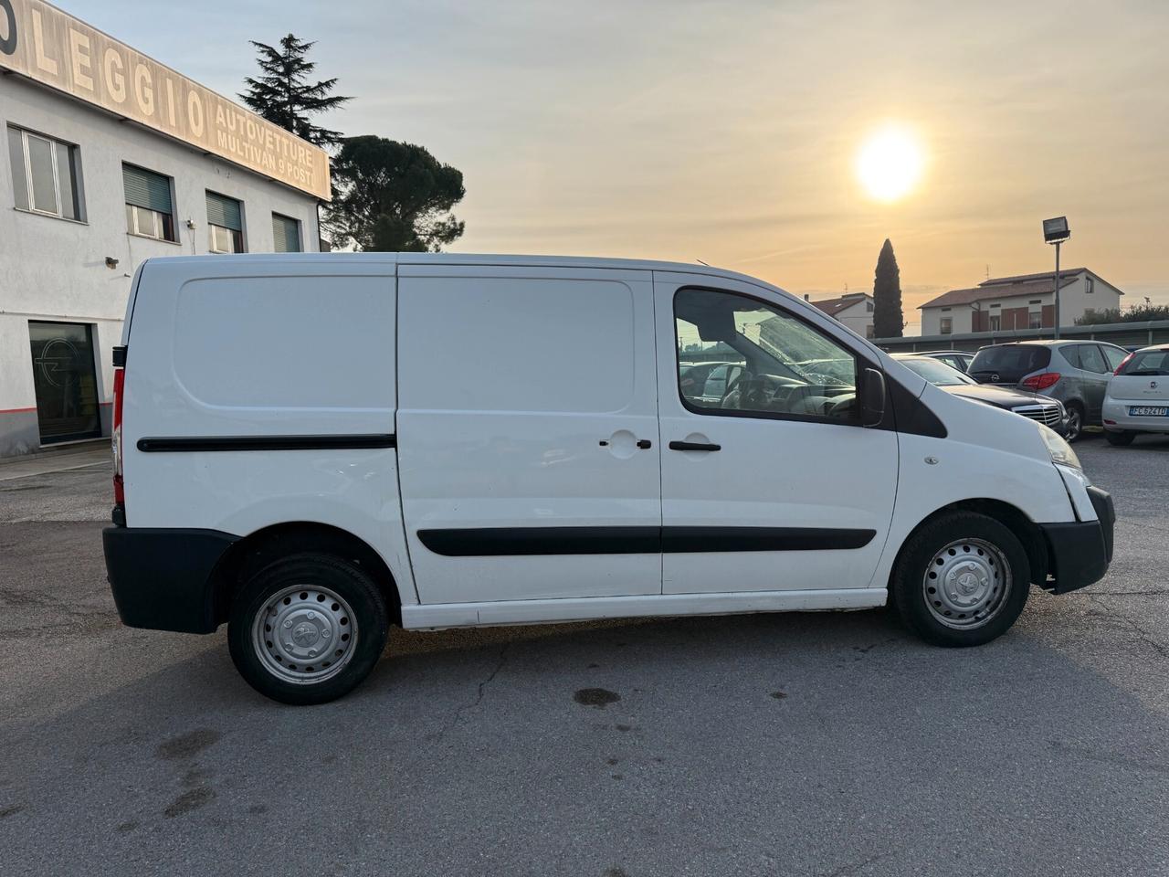 Peugeot Expert 2.0 HDi 125CV FAP PL-TA 12Q Furgone