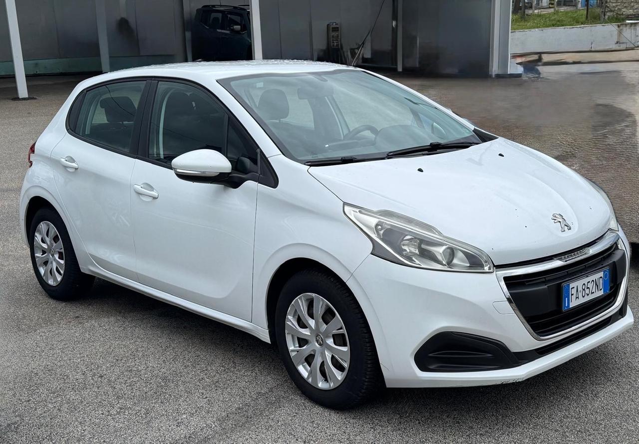 Peugeot 208 1.4 HDi 68 CV 5 porte Active