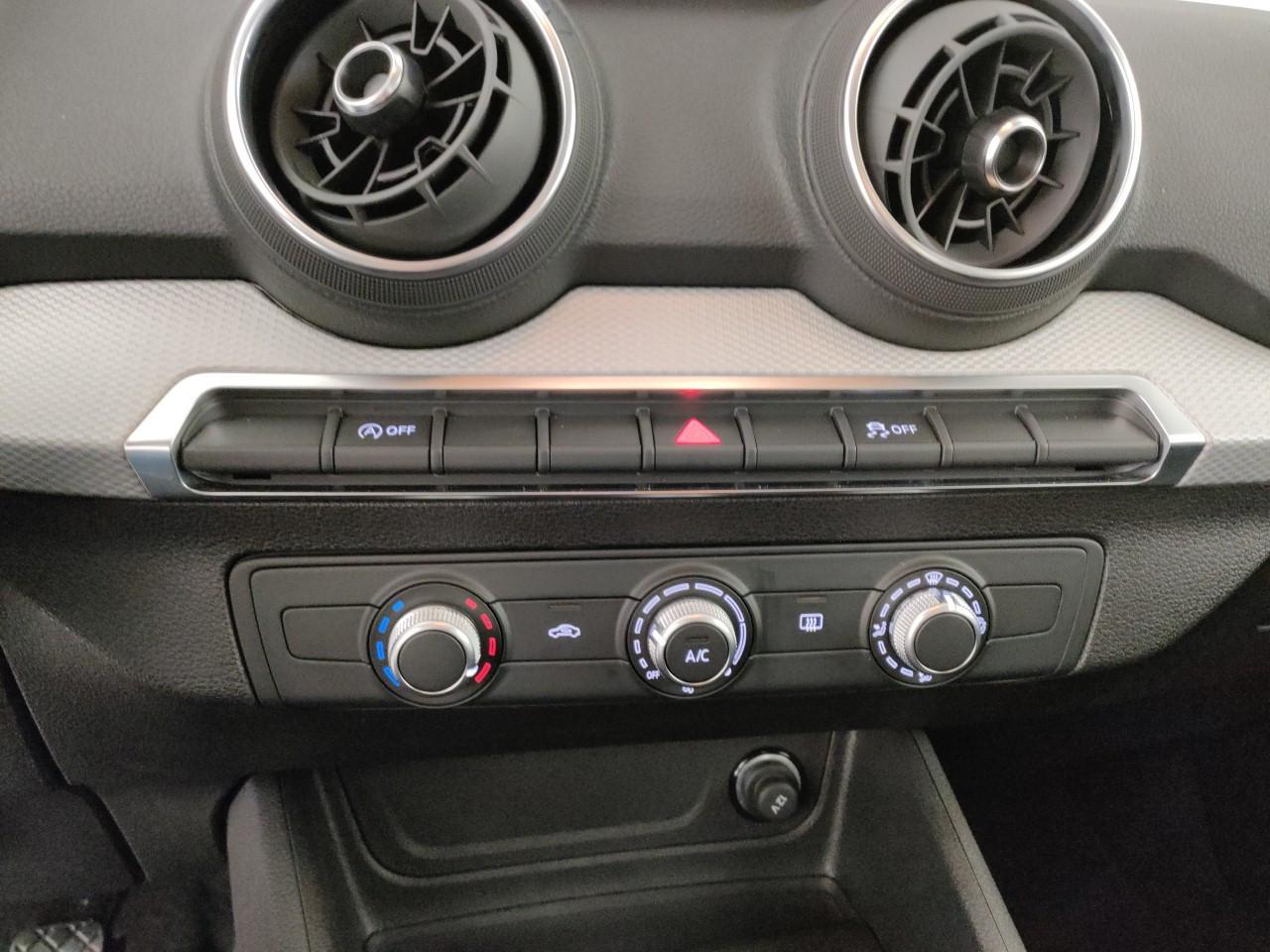 AUDI Q2 30TFSI Business 116cv