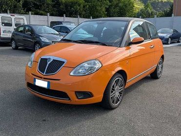 Lancia Ypsilon 1.2 Momo Design