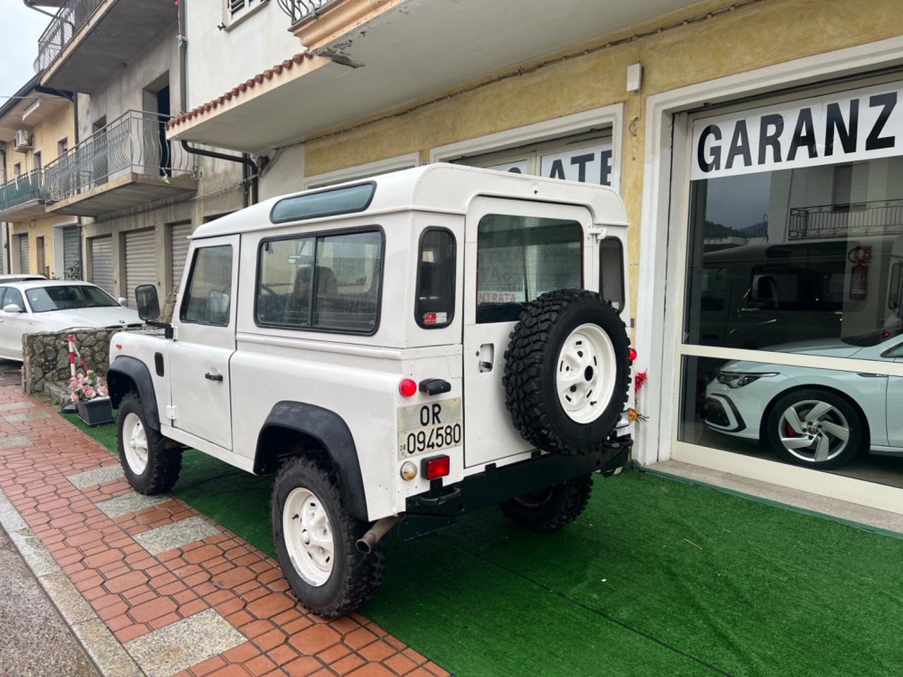 Land Rover Defender 90 2.5 Tdi CORTO 7 POSTI