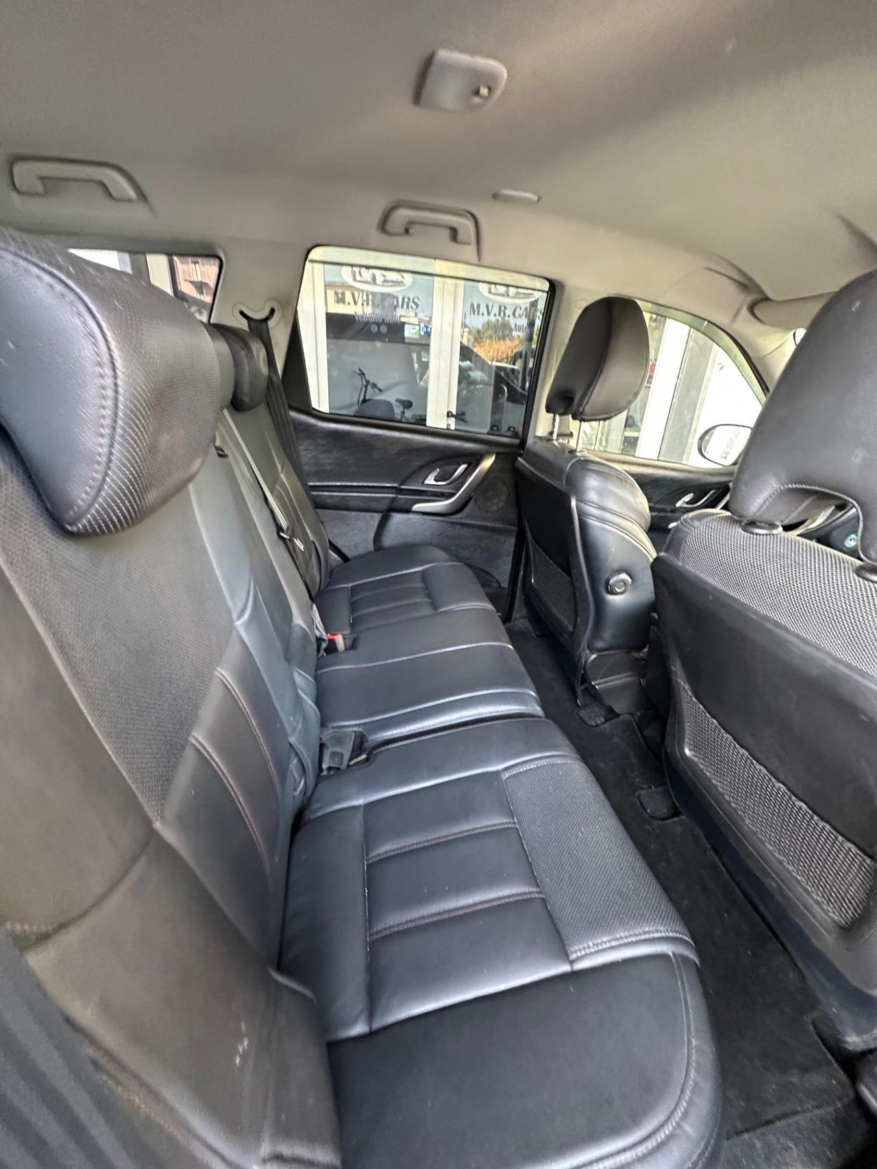 Mahindra XUV500 2.2 16V AWD W10
