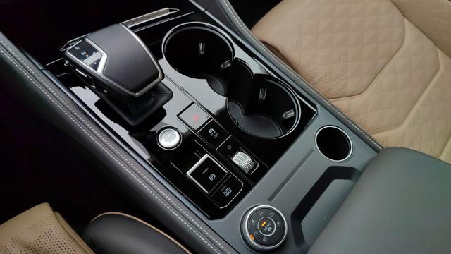 VOLKSWAGEN Touareg 3.0 V6 TDI SCR Elegance