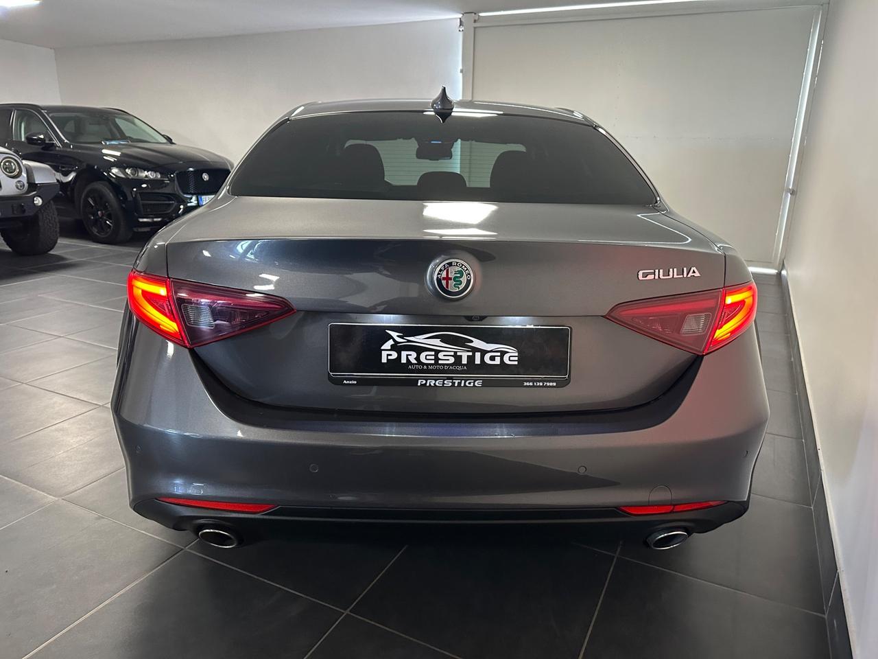 ALFA ROMEO GIULIA 2.2 T PELLE MARRONE 180CV UNIPRO