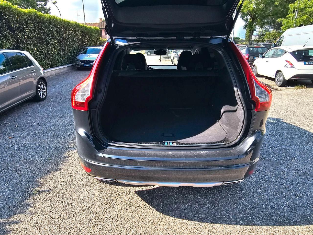 Volvo XC 60 XC60 D3 Geartronic R-design