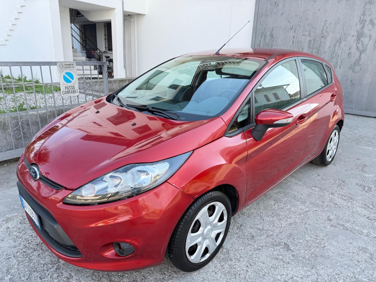 Ford Fiesta 1.2 BENZINA 5P. POCHI KM SOLO 88 MILA
