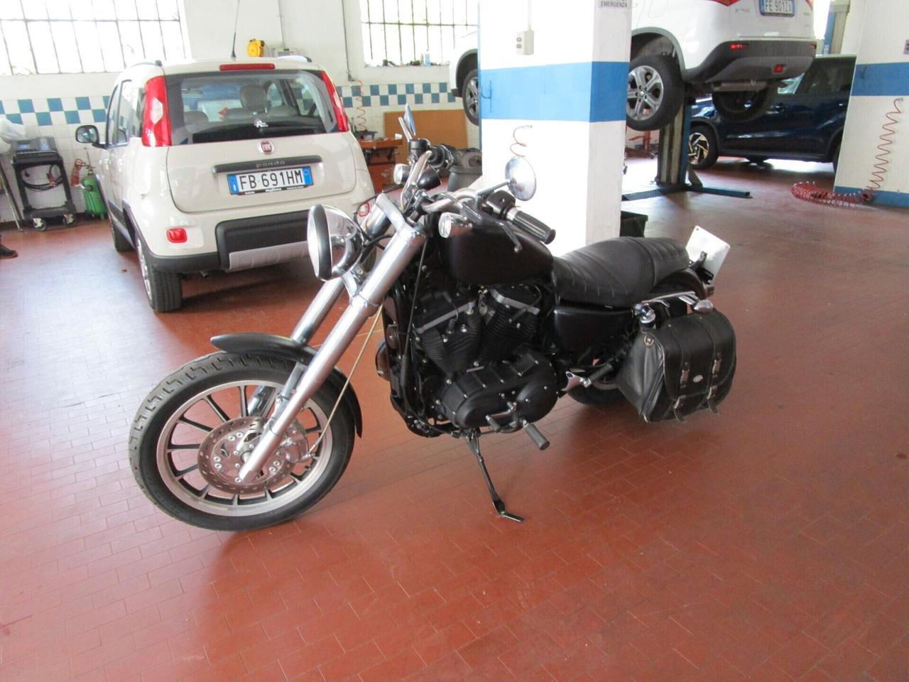 Harley-davidson 883 Sportster Custom