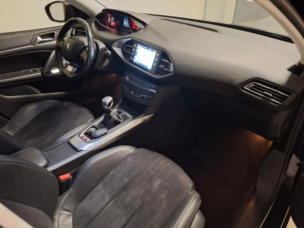 Peugeot 308 1.6 e-HDi 115 CV Stop&Start SW Allure