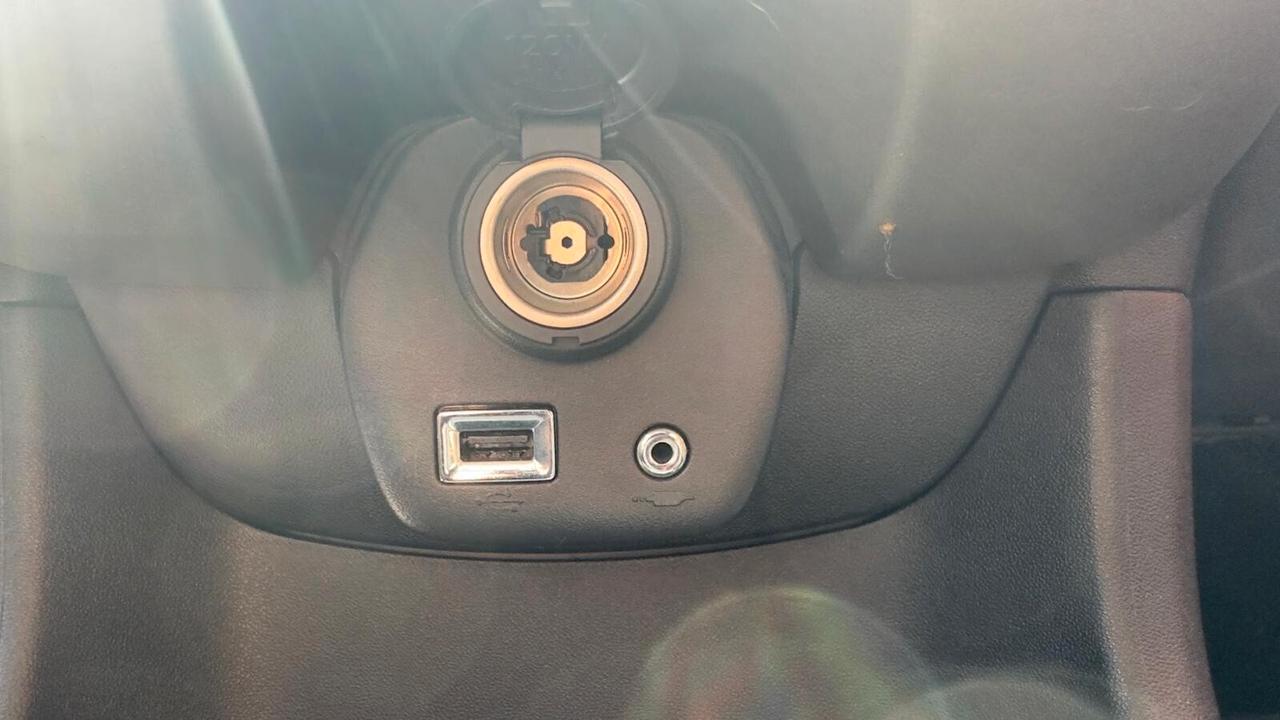 Toyota Aygo 1.0 VVT-i 69 CV 5P 2018 Neopatent GPL Leggi testo