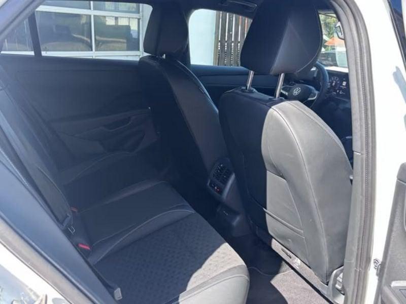Volkswagen T-Roc Volkswagen T-Roc 1.5 eTSI R-Line 150cv DSG FULL LED NAVI CAMERA