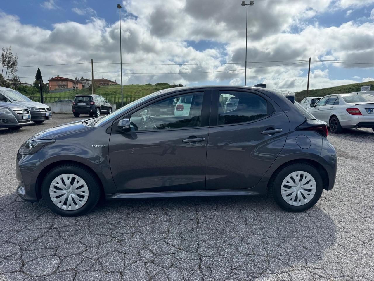 Toyota Yaris 1.5h Business