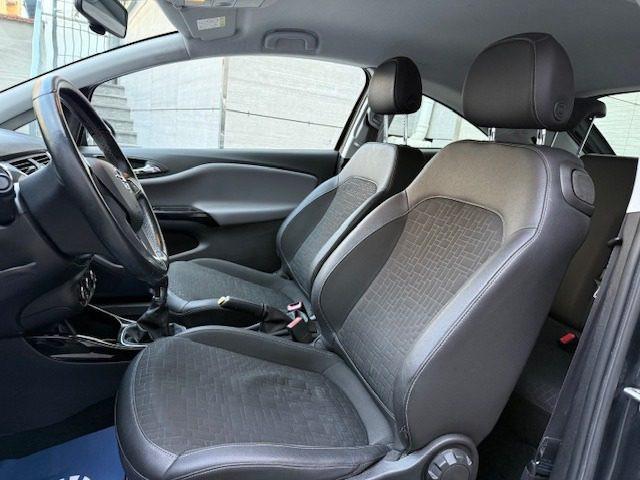 OPEL Corsa 1.2 Coupé Cosmo