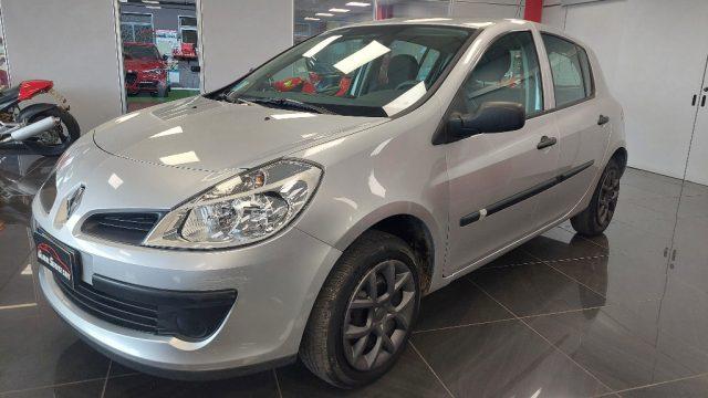 RENAULT Clio 1.2 16V 5 porte 4U Pack