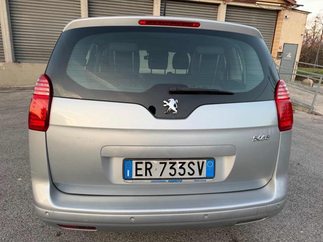 PEUGEOT 5008 7posti 1.6 HDi 115CV senza nessun lavoro da fare