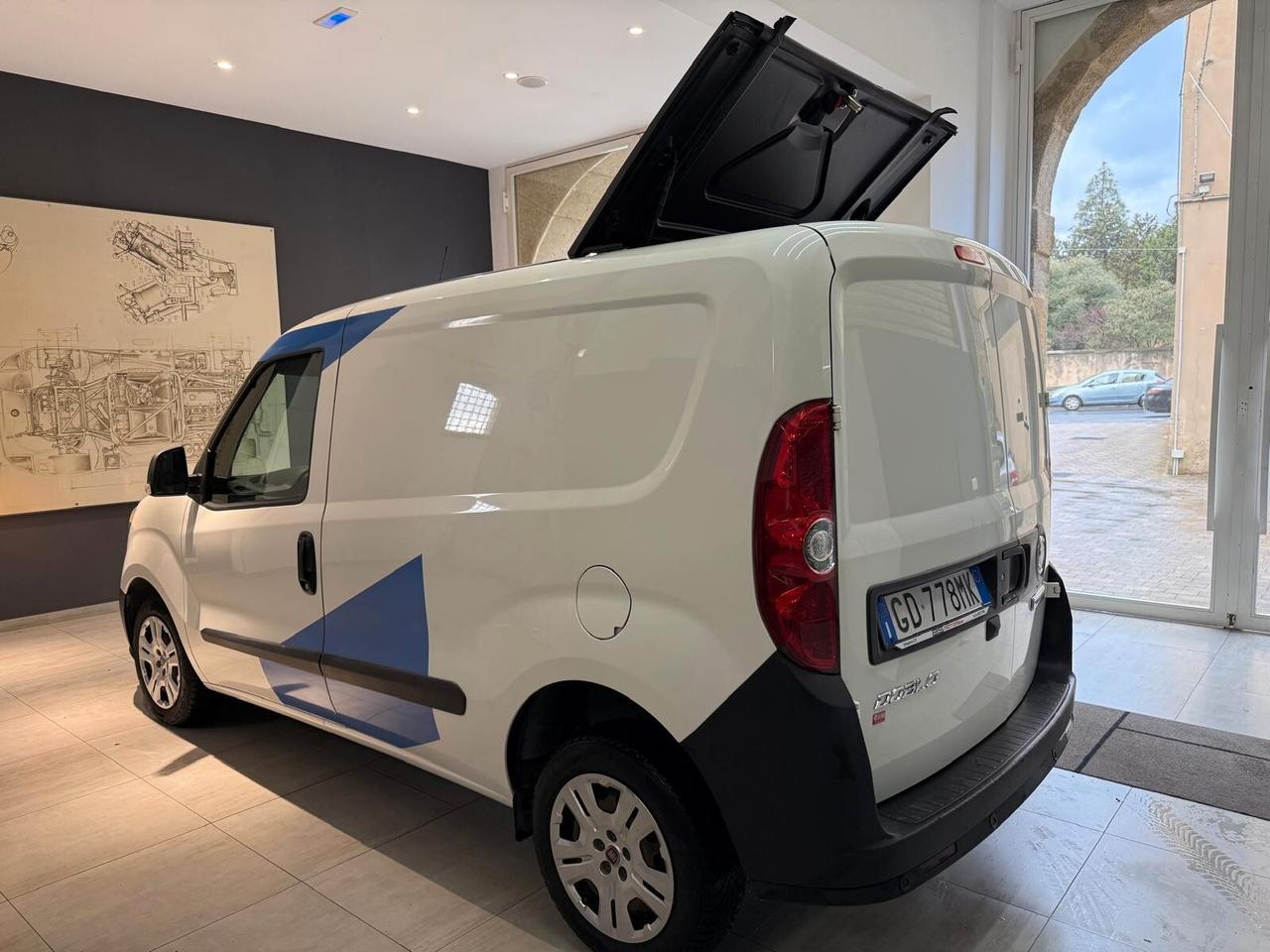 Fiat Doblò 1.6 MJT 105CV S&S PC-TN Cargo Lounge 3 posti + tetto apribile