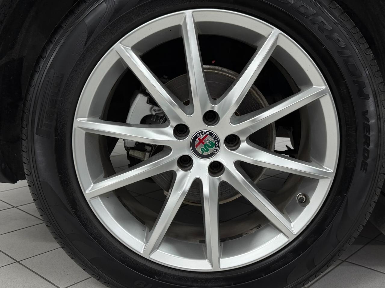 Alfa Romeo Stelvio 2.2 TD 190 CV EXECUTIVE Q4 RUOTINO GOMME NUOVE PIRELLI