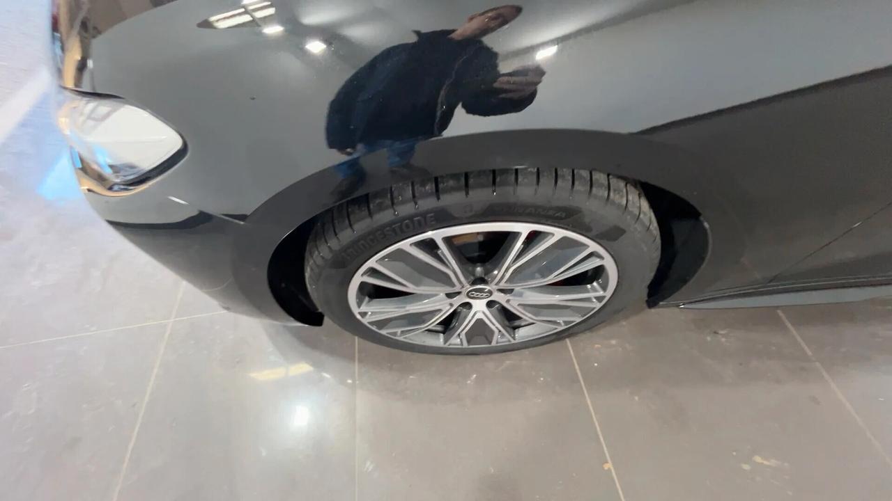 Audi A5 Avant TDI 204cv S tronic S line edition KM0