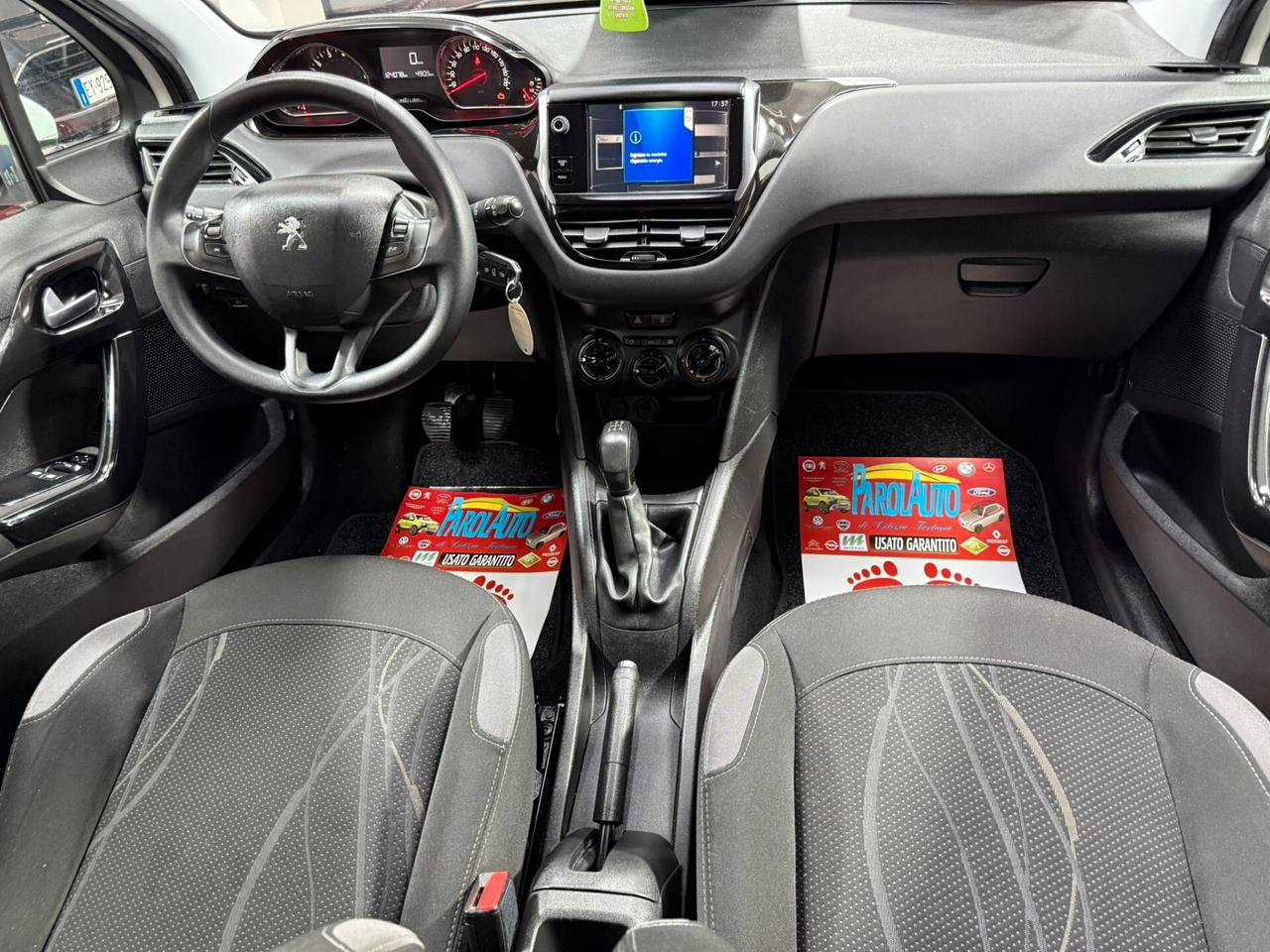 Peugeot 208 1.0 68cv Active - 2014