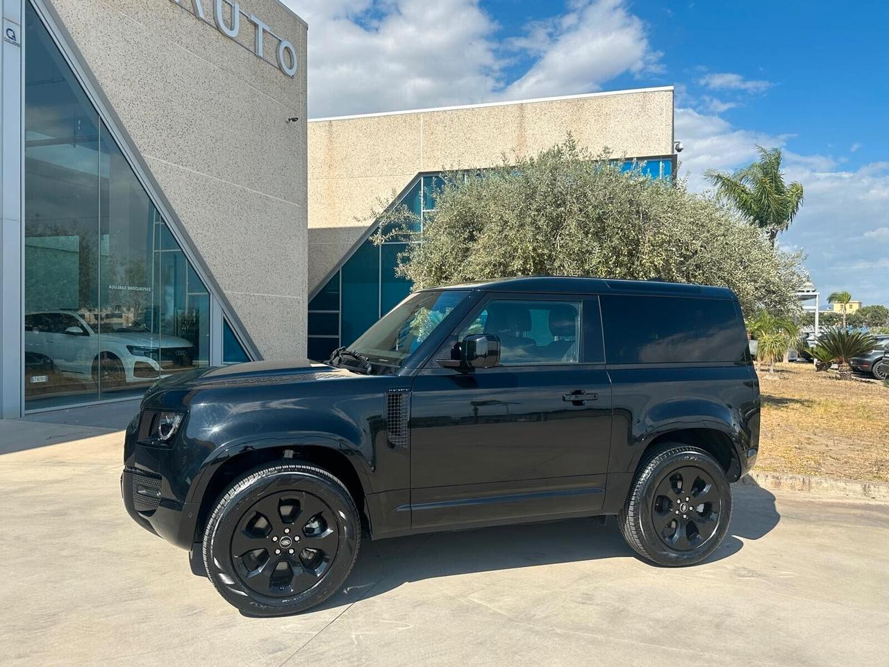 Land Rover Defender 90 X-Dynamic SE offerta T-Stock prezzo imperdibile
