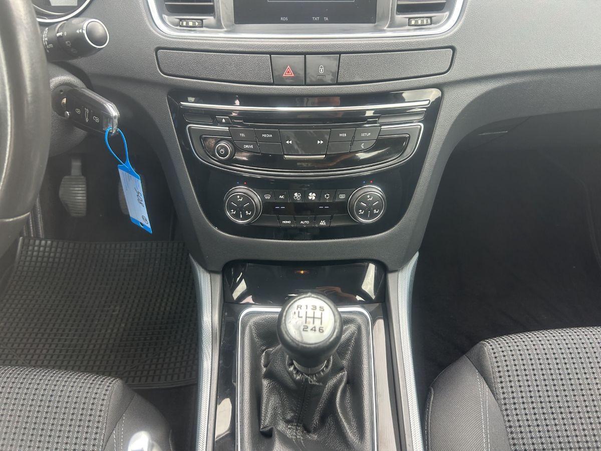 PEUGEOT - 508 SW SW 2.0 hdi Allure navi 140cv my15