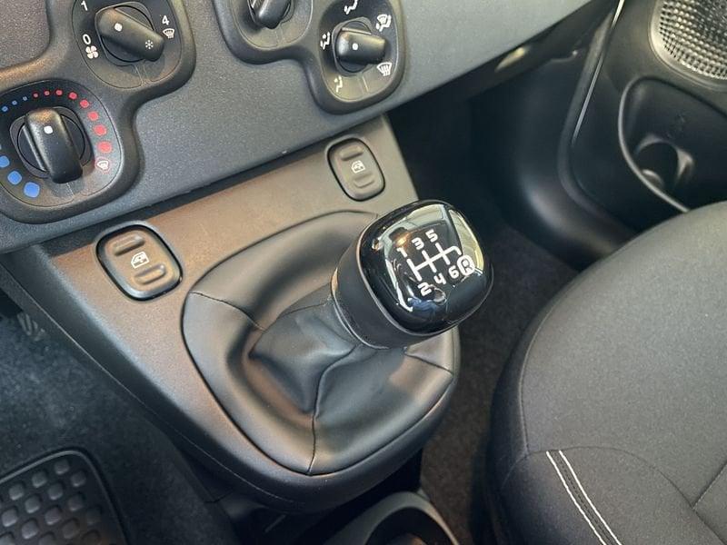 FIAT Panda Panda 1.0 FireFly S&S Hybrid Icon