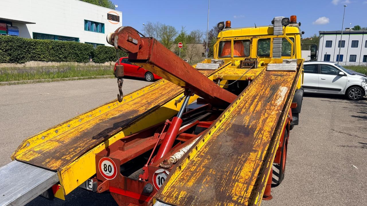 Iveco Carroattrezzi COMEAR