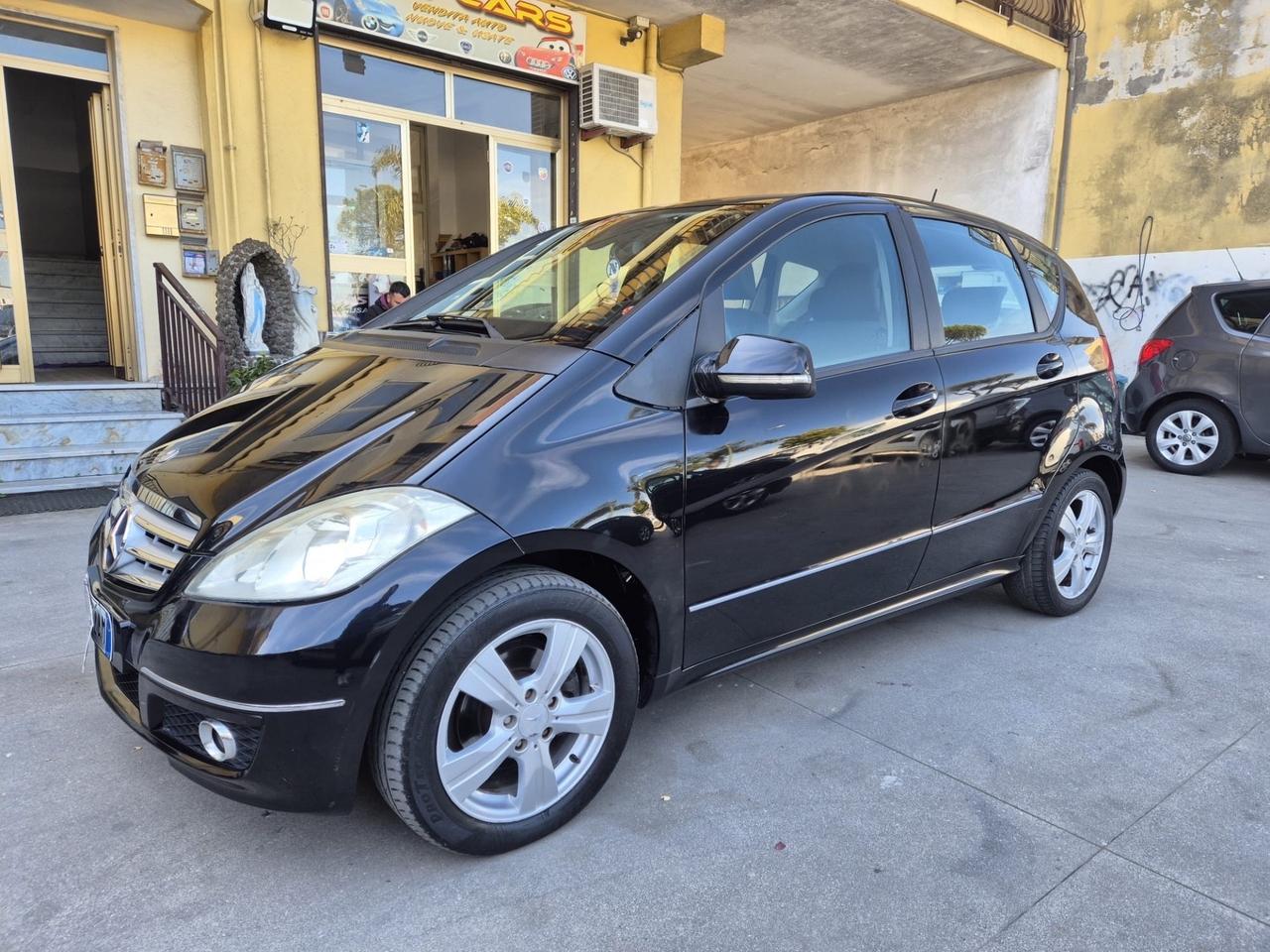 Mercedes-benz A 150 BlueEFFICIENCY Avantgarde