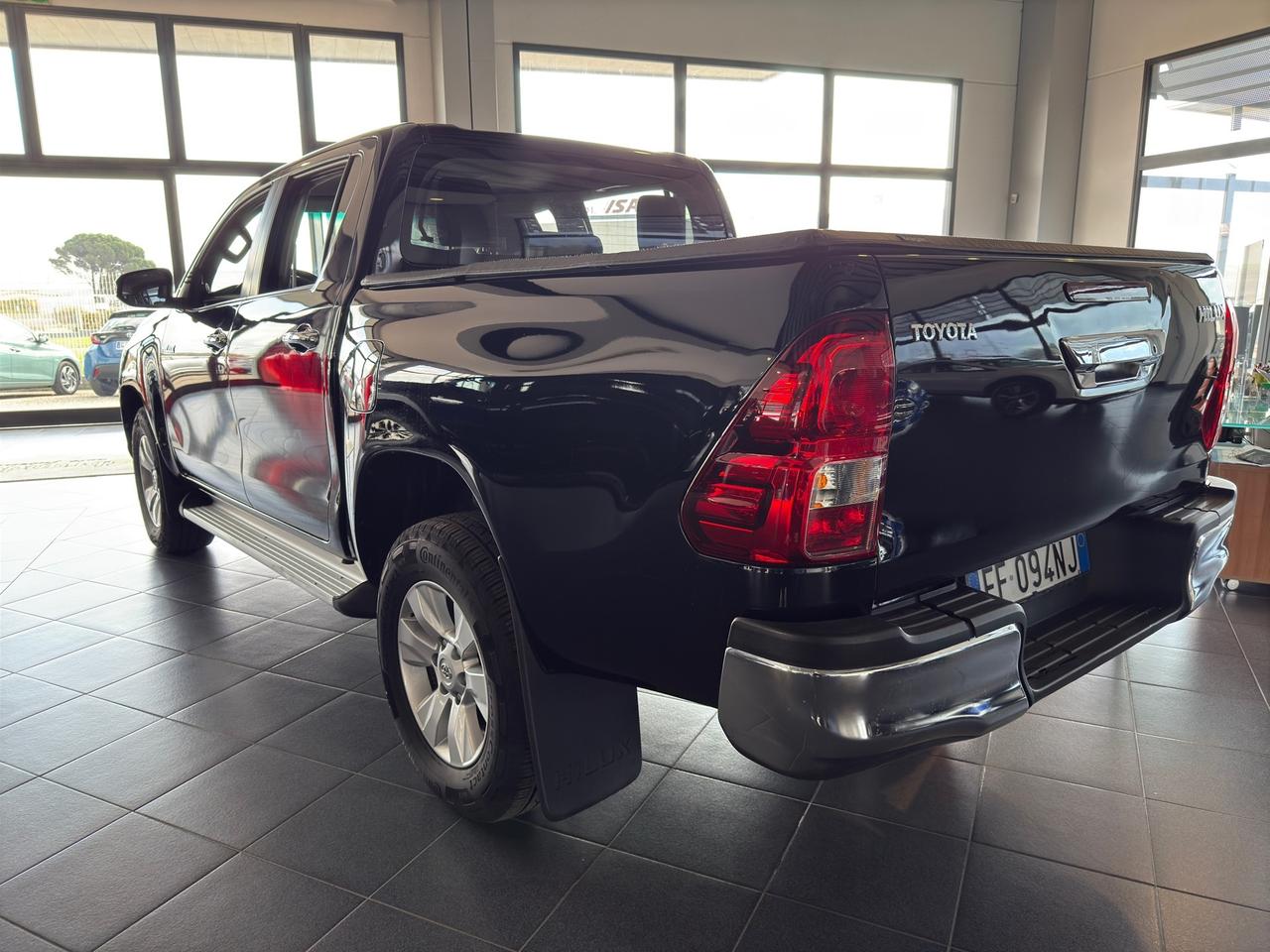 Toyota Hilux 2.4 D-4D 4WD 4 porte Double Cab Lounge