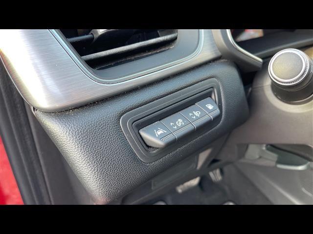 RENAULT Captur 1.6 E-TECH Plug-in Hybrid 160cv Intens Auto