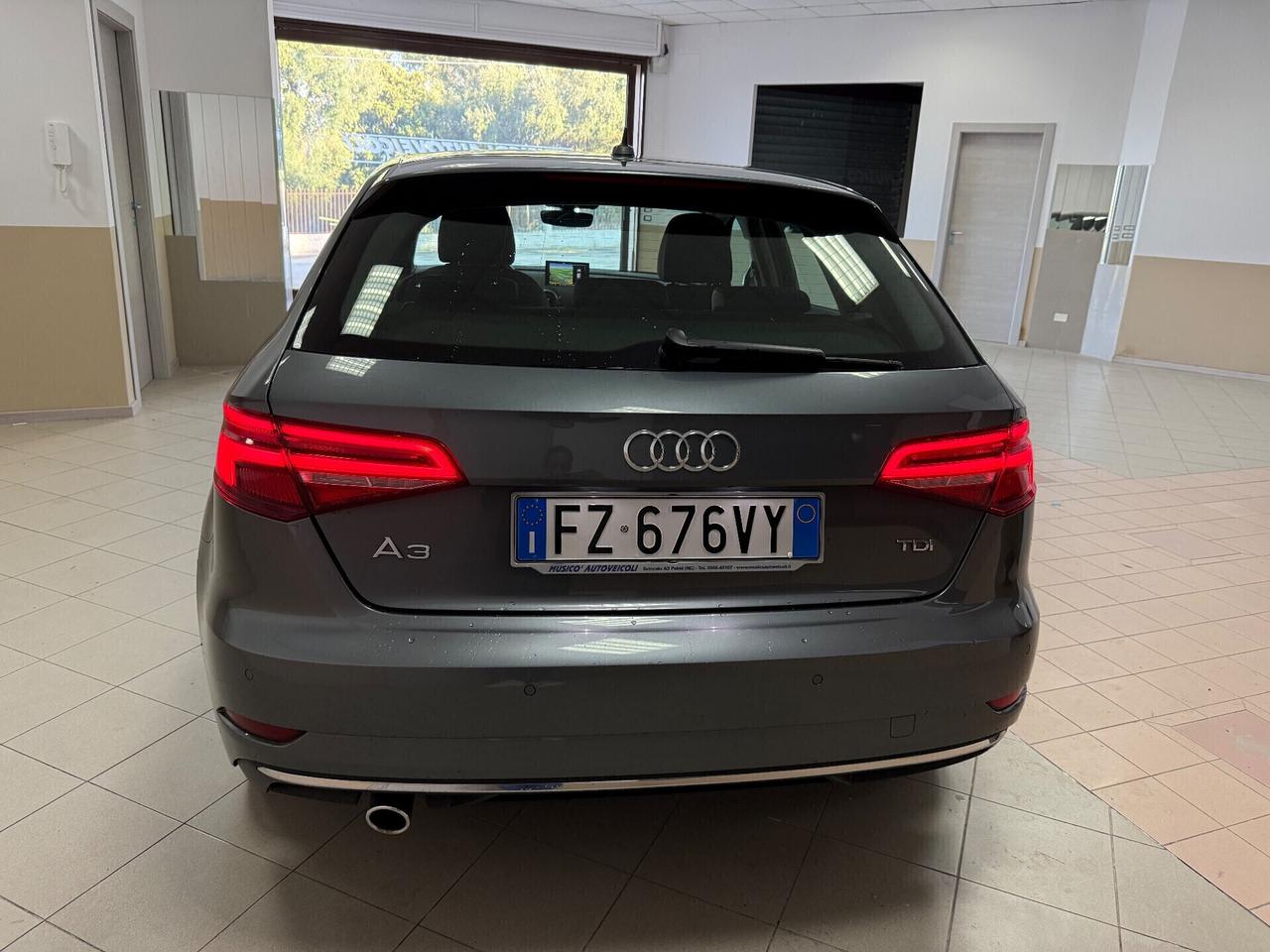 Audi A3 1.6 TDI 116 CV S tronic Sport AUTOMATICA