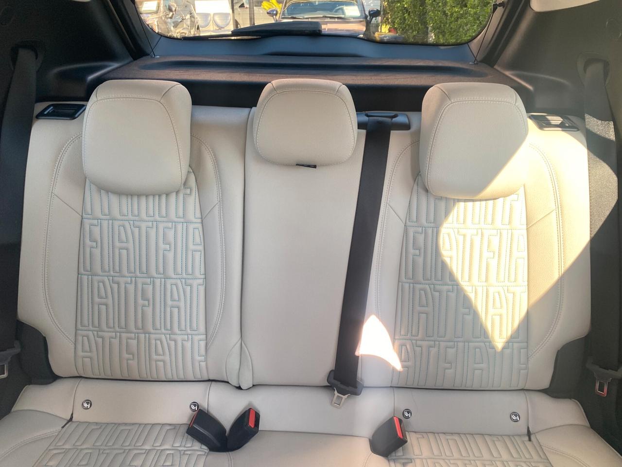 FIAT 600 Hybrid 110 CV DCT La Prima