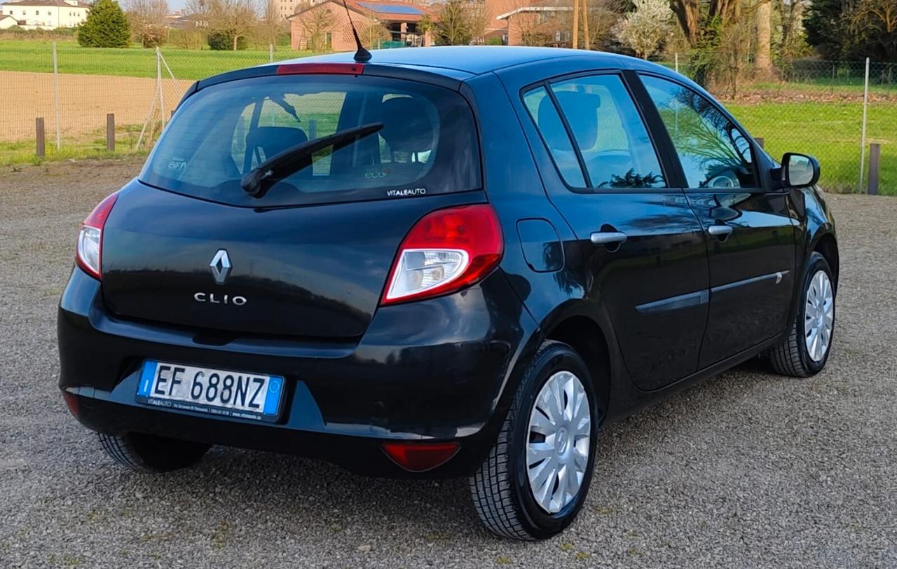 Renault Clio 1.2 16V 5 porte Luxe