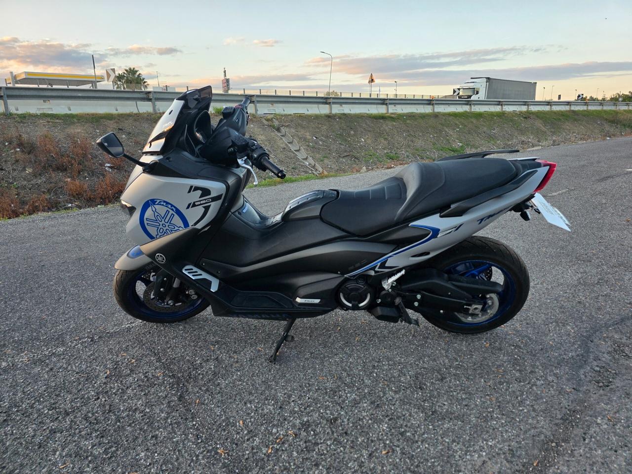 Yamaha T Max 560