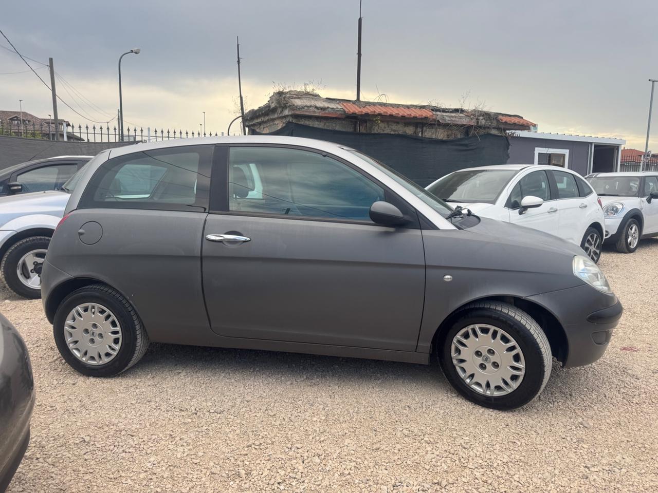 Lancia Ypsilon 1.2 Oro