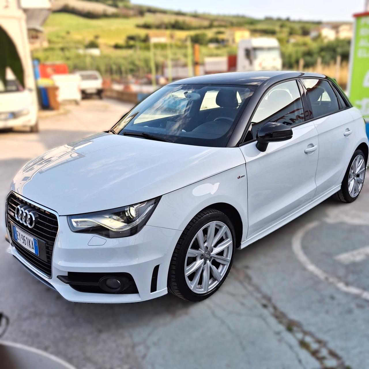 AUDI A1 1.6 TDI 90cv S line edition